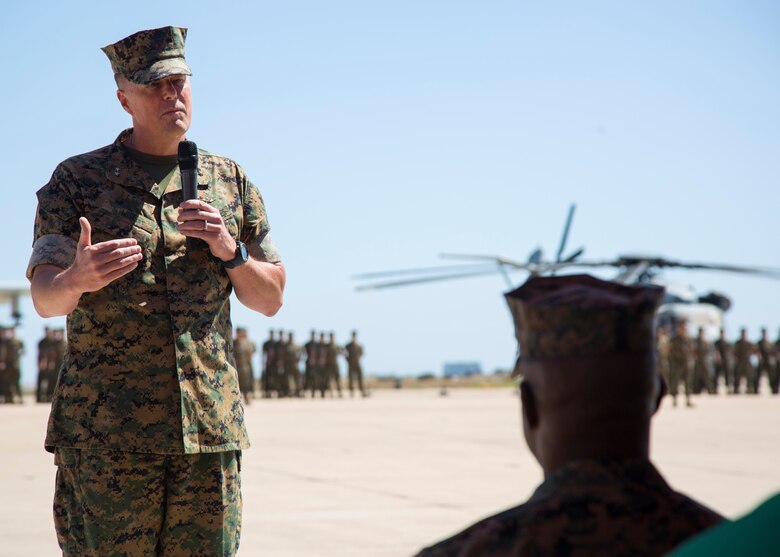 3rd MAW sergeant major passes the sword