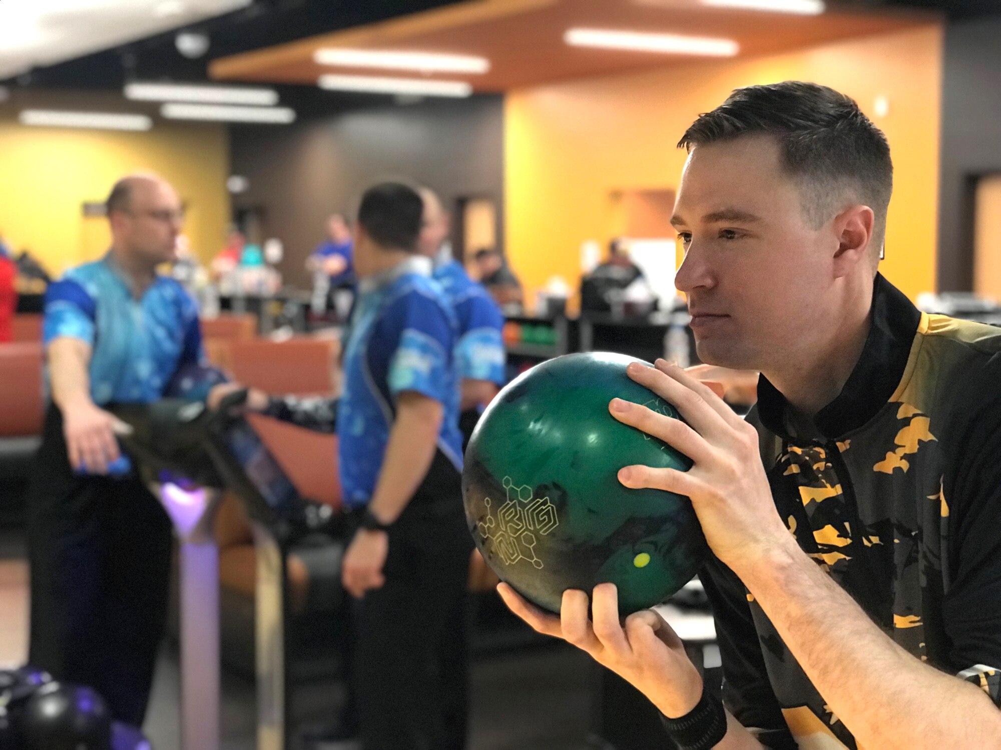 Staff Sgt. Chris Artebum of Joint Base Lewis-McChord, Wash. wins bronze in the 2018 Armed Forces Bowling Championship at Ten Strike Bowling Center at Fort Lee, Va. from 13-17 April. The annual tournament features doubles, mixed doubles, individuals and team challenges. (U.S. Navy Photo by Mass Communications Specialist 2nd Class Orlando Quintero/Released)