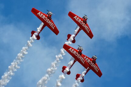 The AeroShell T-6 Texan Formation Flight performs during Air & Space Expo, Joint Base Charleston, S.C., April 28, 2018.