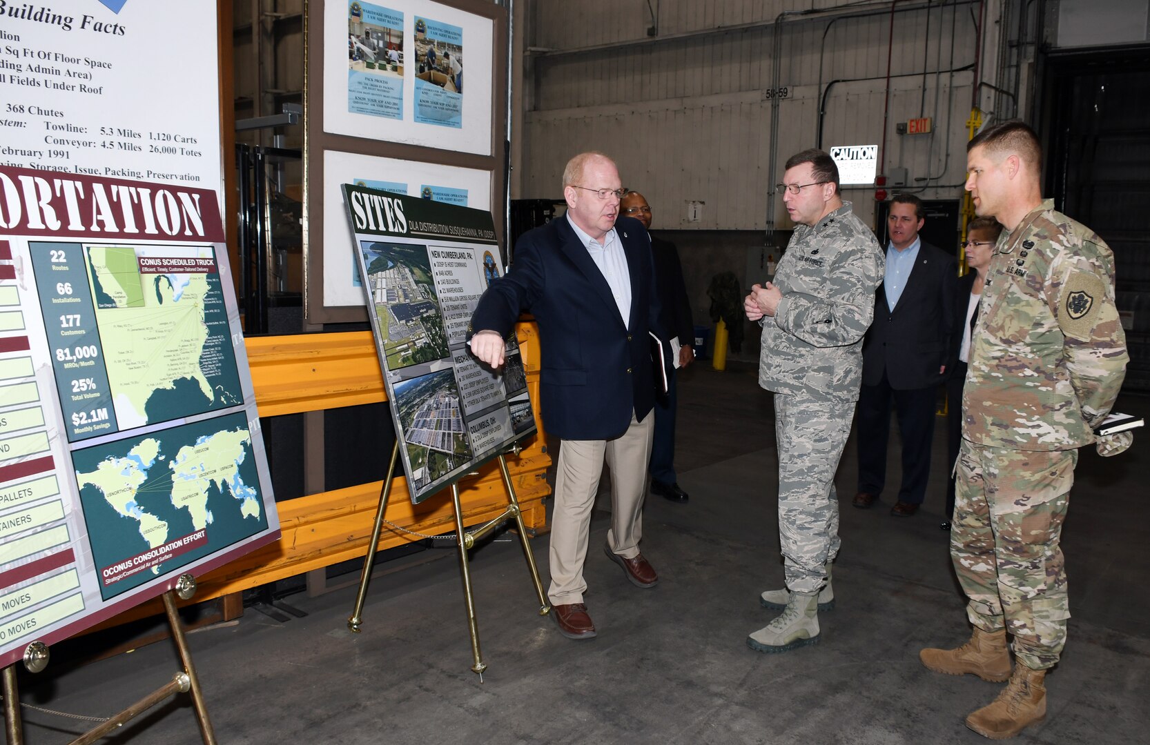 DLA’s Director of Logistics Operations, J3, visits Distribution Headquarters