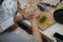 MCAS Iwakuni residents cook Japanese dish and dessert