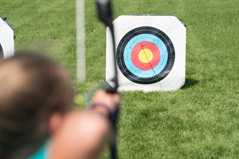 Cheyenne-Eagle Butte Students Hit Bullseye in Archery – ASBSD