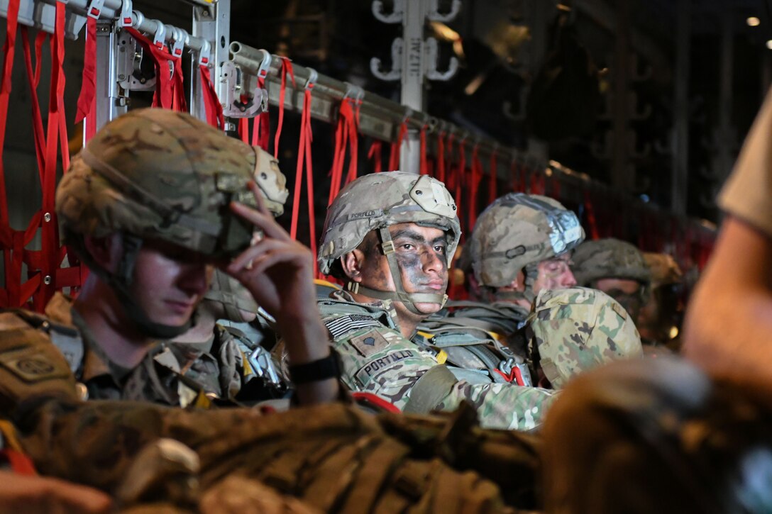 317th AW facilitates 82nd Airborne Battalion Mass Tac