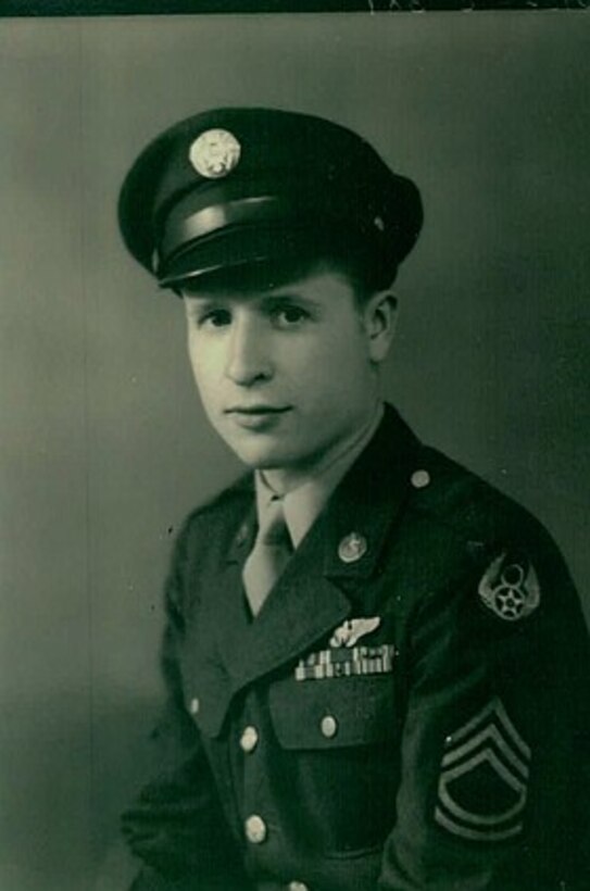 Retired Chief Master Sgt. Walter Olmstead Jr., a World War II veteran, visited Whiteman Air Force Base, Missouri and got a chance to see how U.S. Air Force bombers have evolved since his time in the service. In his 25-year military career, Olmsted logged more than 200 combat hours in World War II as a tail gunner of the B-17 Flying Fortress. He has also flown in the B-26, B-29 and B-50, among others, and was later part of the B-52’s maintenance crew.