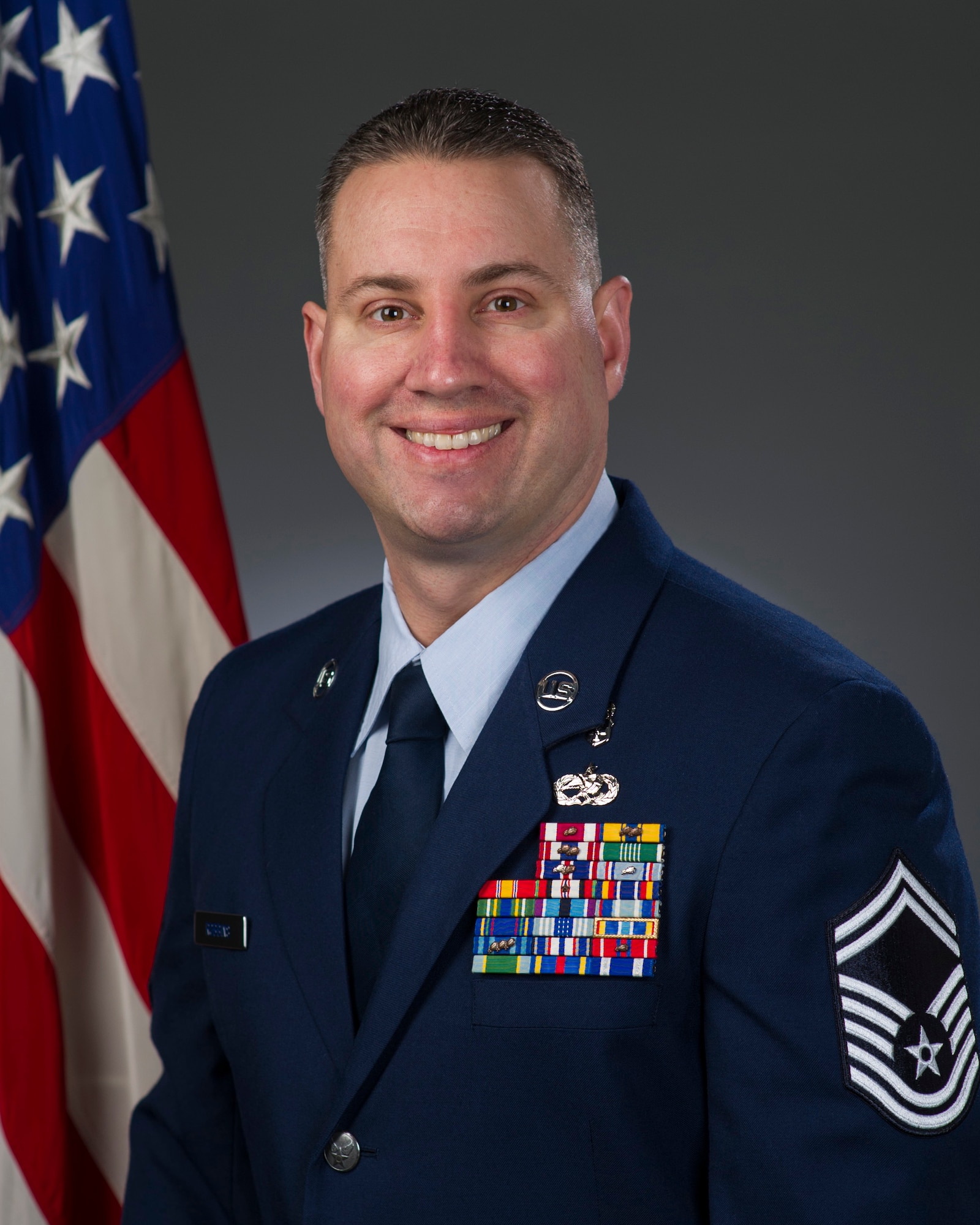 Senior Master Sgt. Erik Robbins, U.S. Air Force, official photo