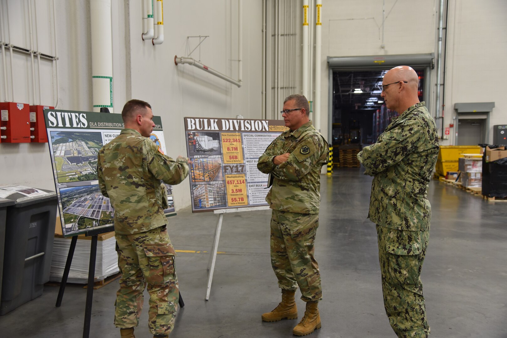 Troop Support Commander Meets With Distribution Leadership Defense Logistics Agency News 