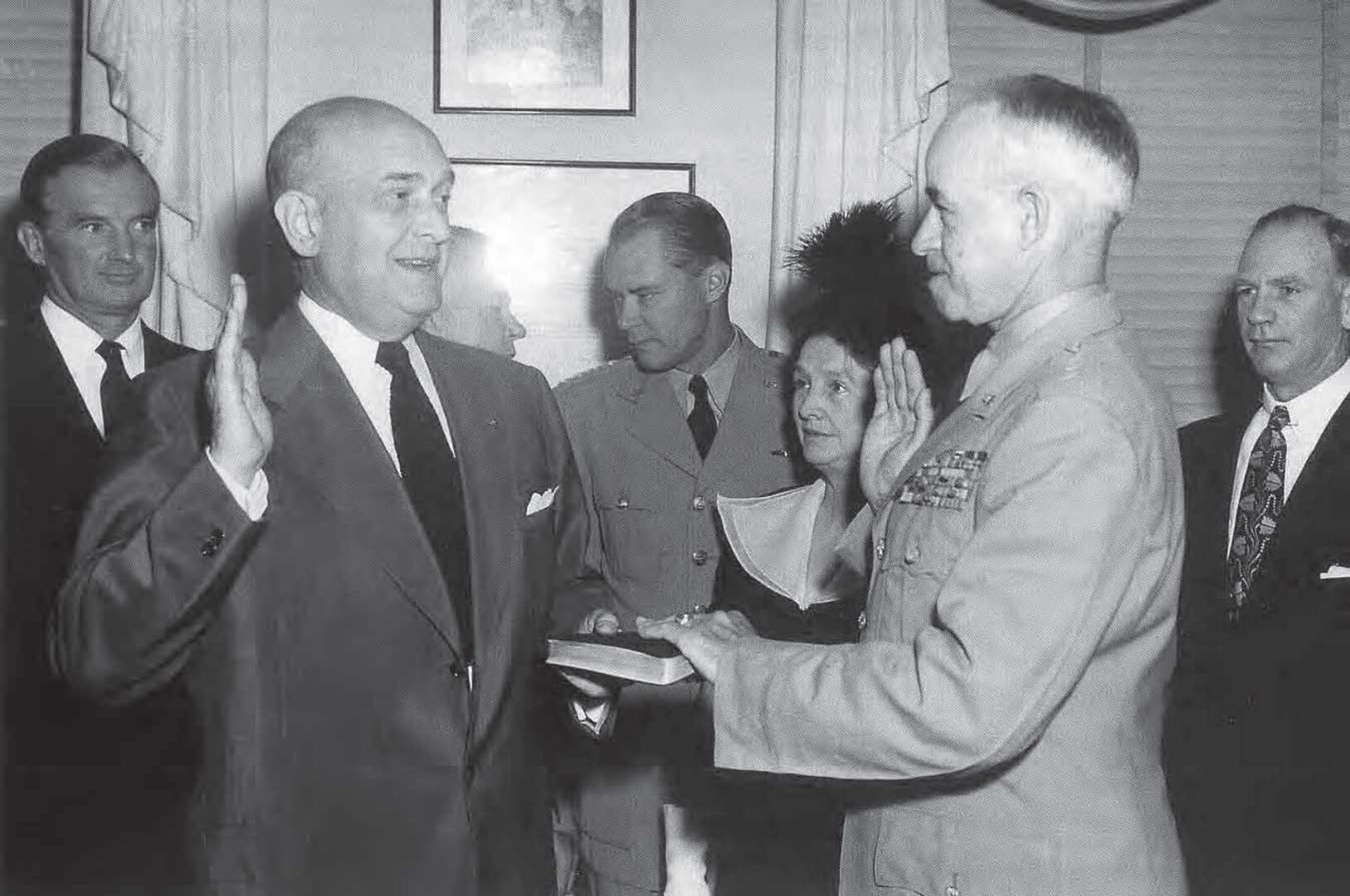 Defense Secretary Louis A. Johnson swears in General of the Army Omar N. Bradley as the nation’s first chairman of the Joint Chiefs of Staff, Aug. 16, 1949.