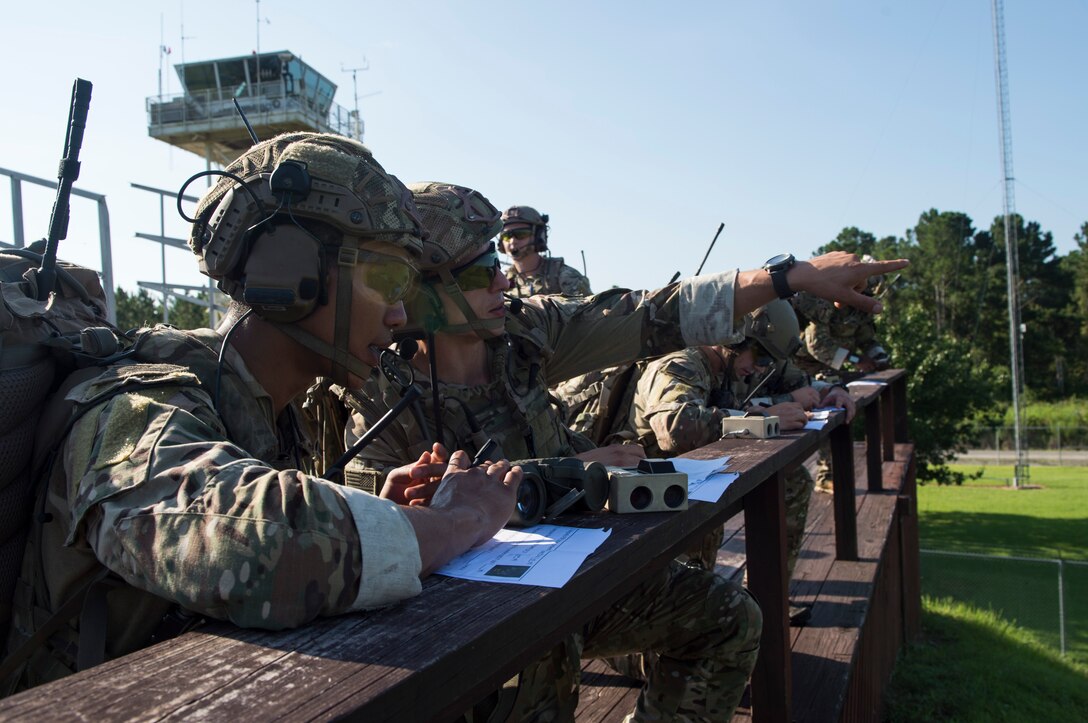 Joint terminal attack controllers from the 18th Air Support Operations Group execute a speed drill during Draco Spear, Aug. 6, 2018, at Moody Air Force Base, Ga. Draco Spear is a revival of the mid-2000s joint-training event Dragon Challenge that tested the top JTACs from various air support operations squadrons both mentally and physically. (U.S. Air Force photo by Senior Airman Janiqua P. Robinson)