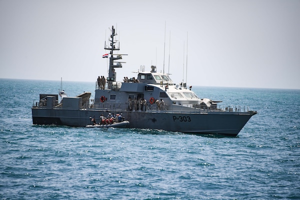 180814-N-RM440-1384.jpg