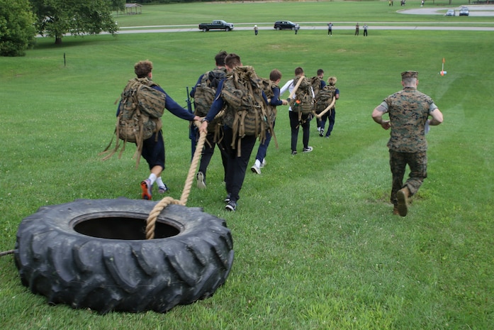 INDIANAPOLIS - Marine Corps Officer Candidates School candidates and Butler University men’s soccer team participate in a leadership and cohesion exercise August 15, 2018, at the Fort Harrison State park in Indianapolis. The training allowed the students from the university to experience physical training the Marine Corps way and allowed the Marines to share their leadership style. The exercise also allowed the teams to build cohesion amongst each another. (U.S. Marine Corps photos by Sgt. Carl King)