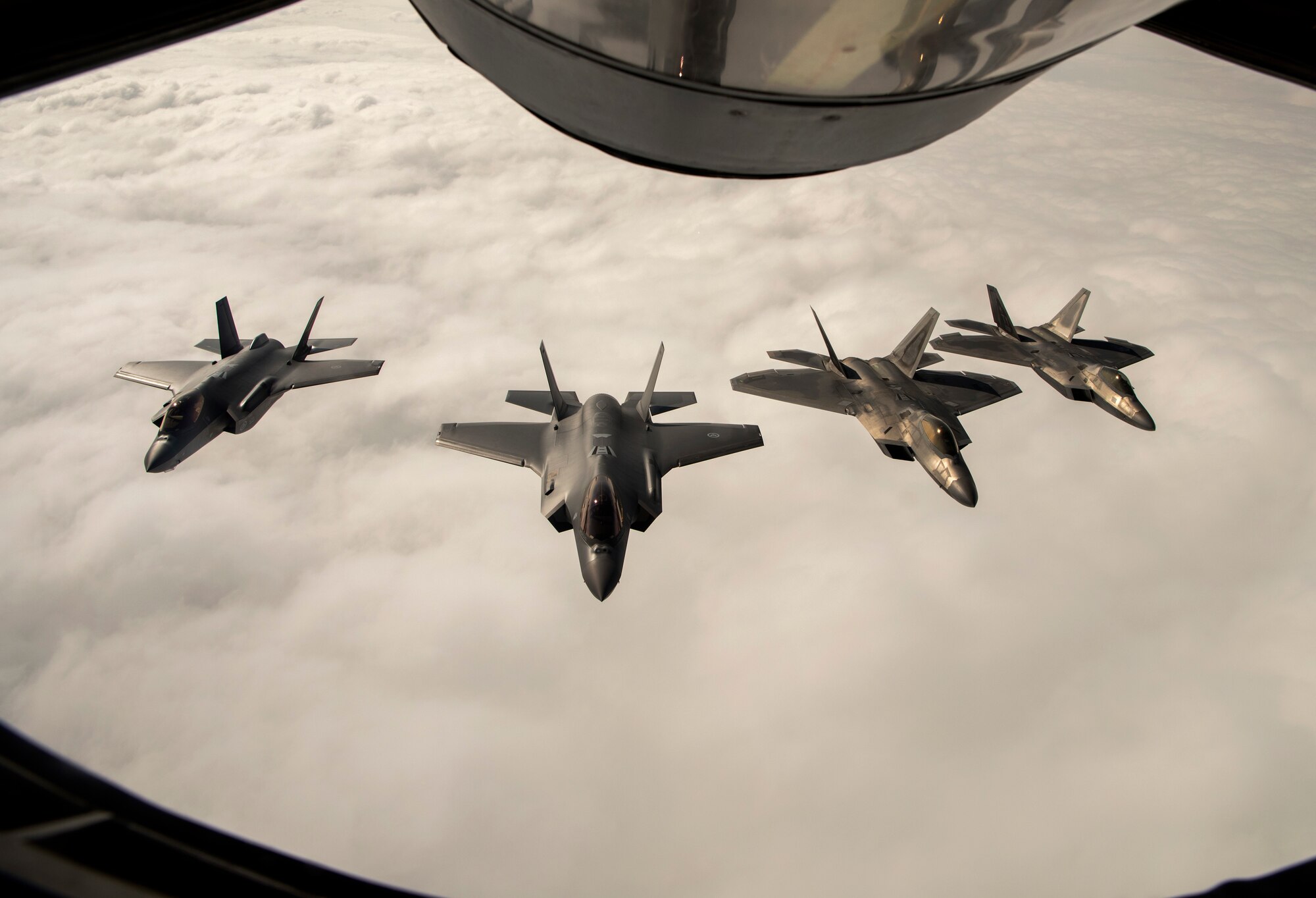 F-22s train with Royal Norwegian air force