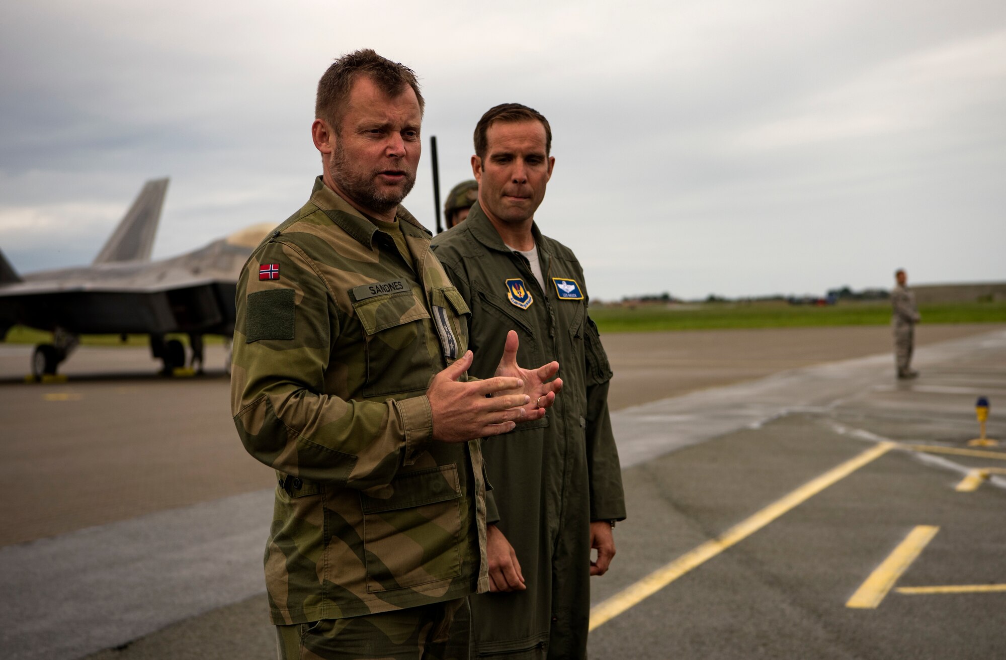 F-22s train with Royal Norwegian air force