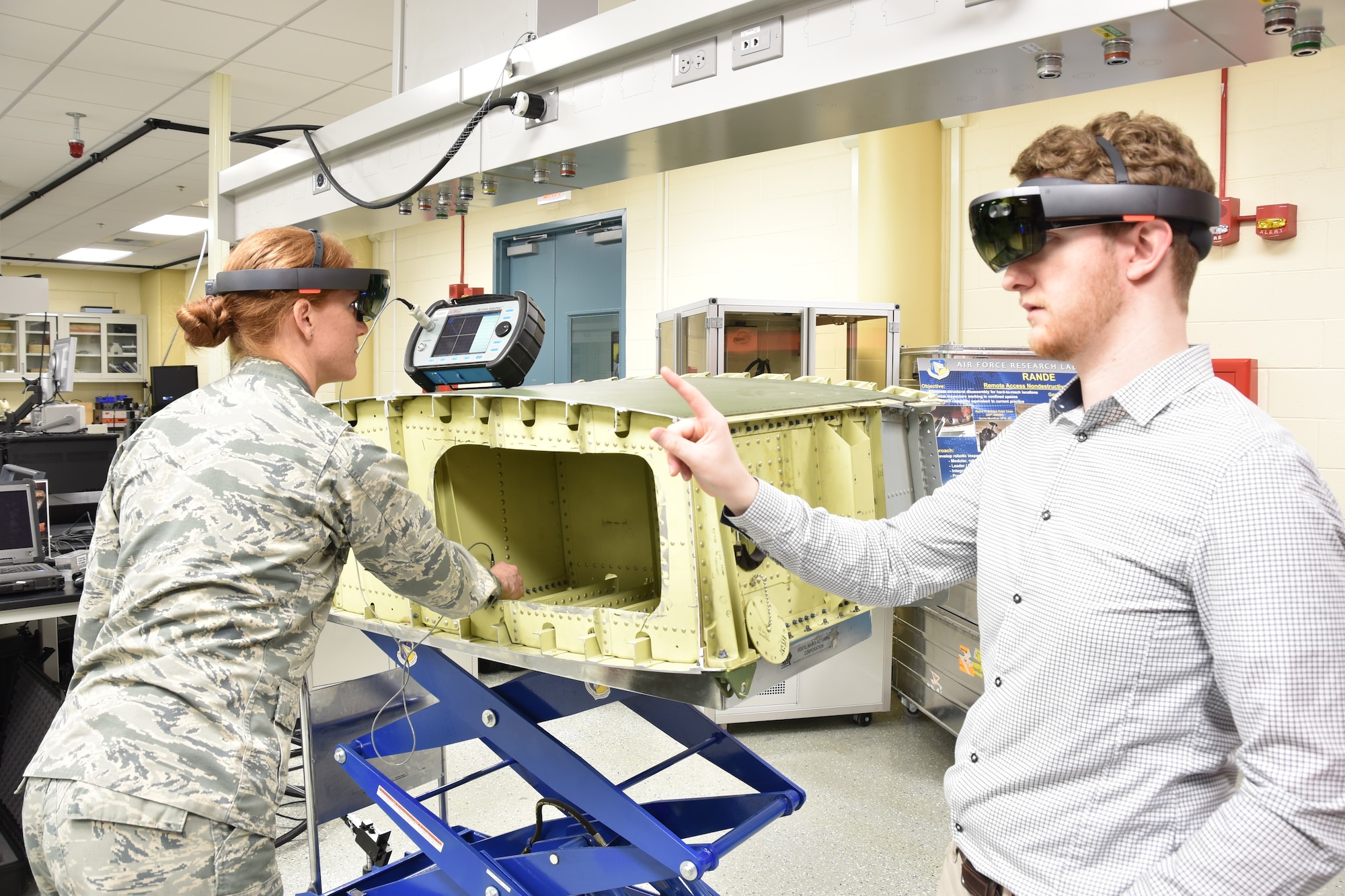 AFRL researchers demonstrate augmented reality for aircraft inspections