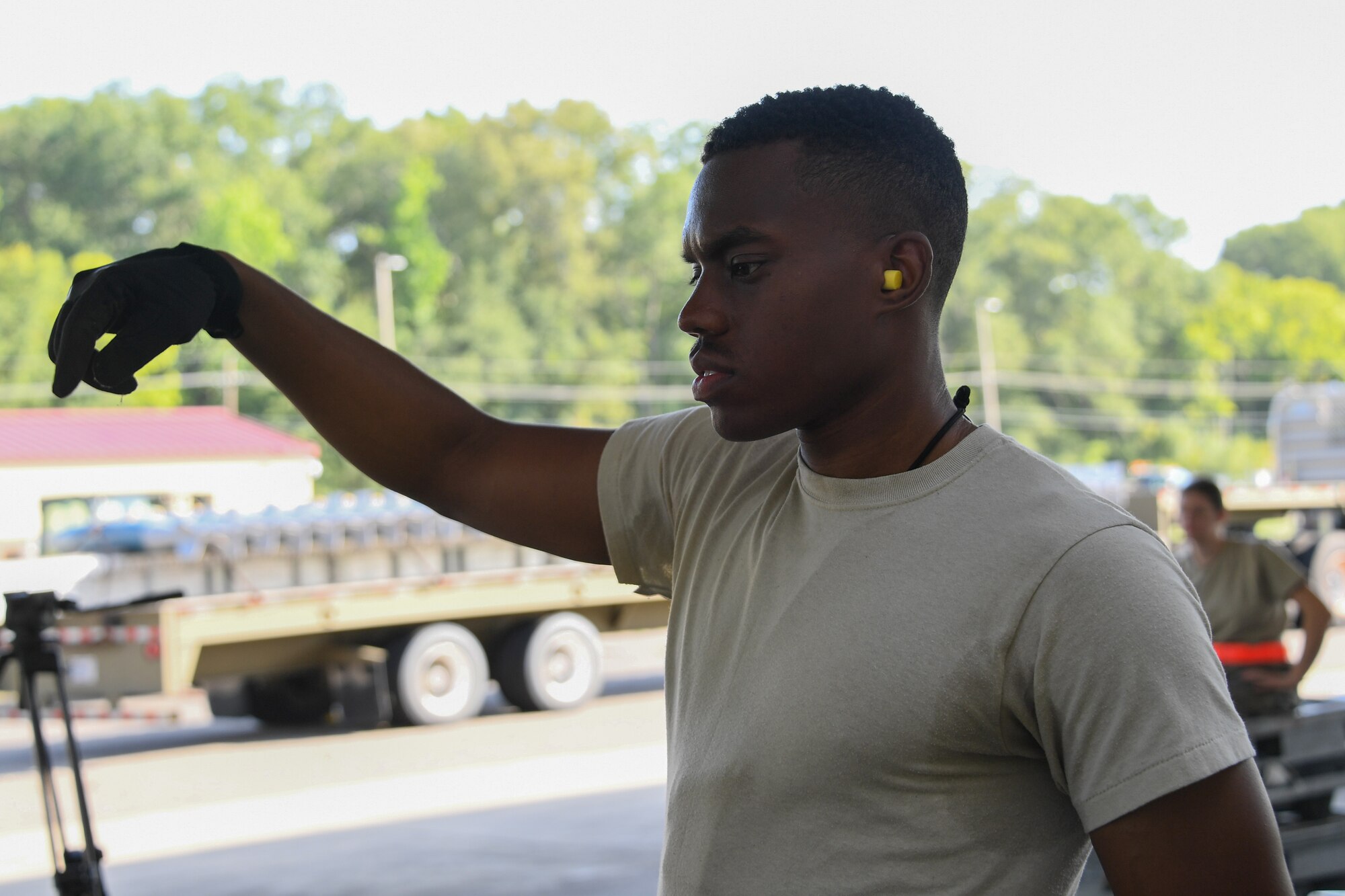 Munitions specialists assigned to the 307th Maintenance Squadron and 910th MXS train to handle, transport and store Bomb Dispenser Unit-50 low drags at the 307th MXS munitions storage facility on Barksdale Air Force Base, La., August 16, 2018. (U.S. Air Force photo by Airman 1st Class Maxwell Daigle/Released)