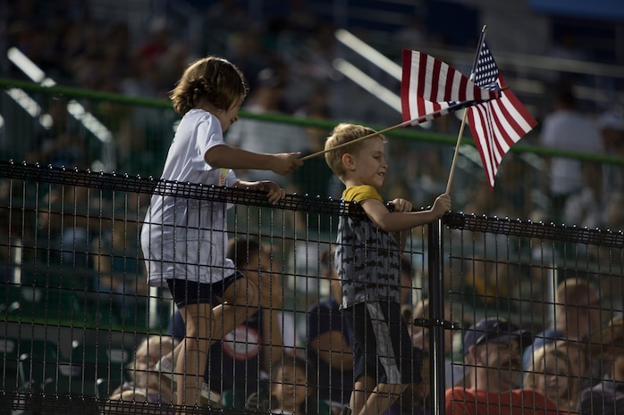 USA Softball Women's National Team visits MCAS Iwakuni