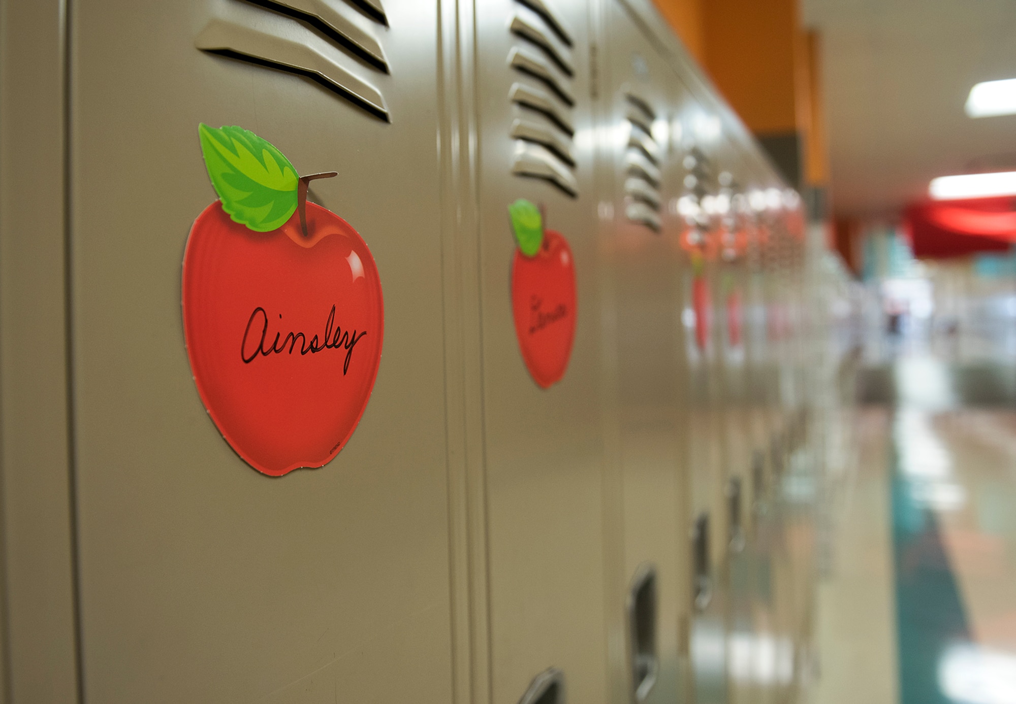 Whiteman Elementary staff and students begin the first day of school.