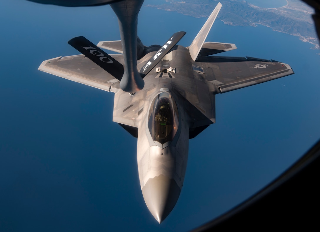 F-22s, Typhoons train over Spain
