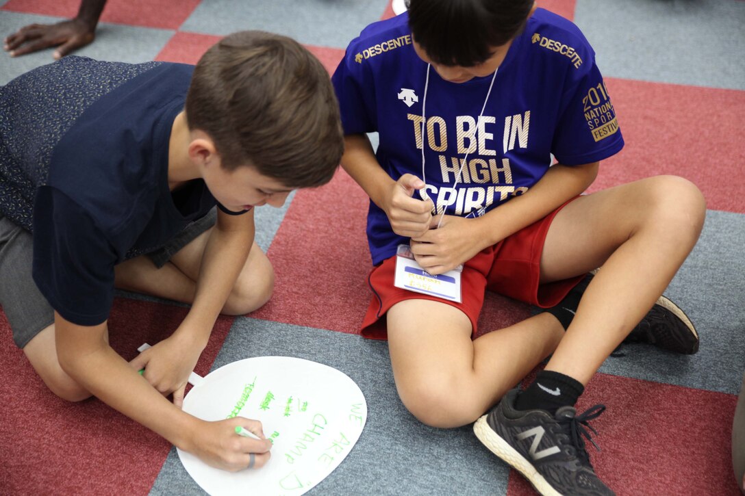 Japanese and Americans played the telephone game together.