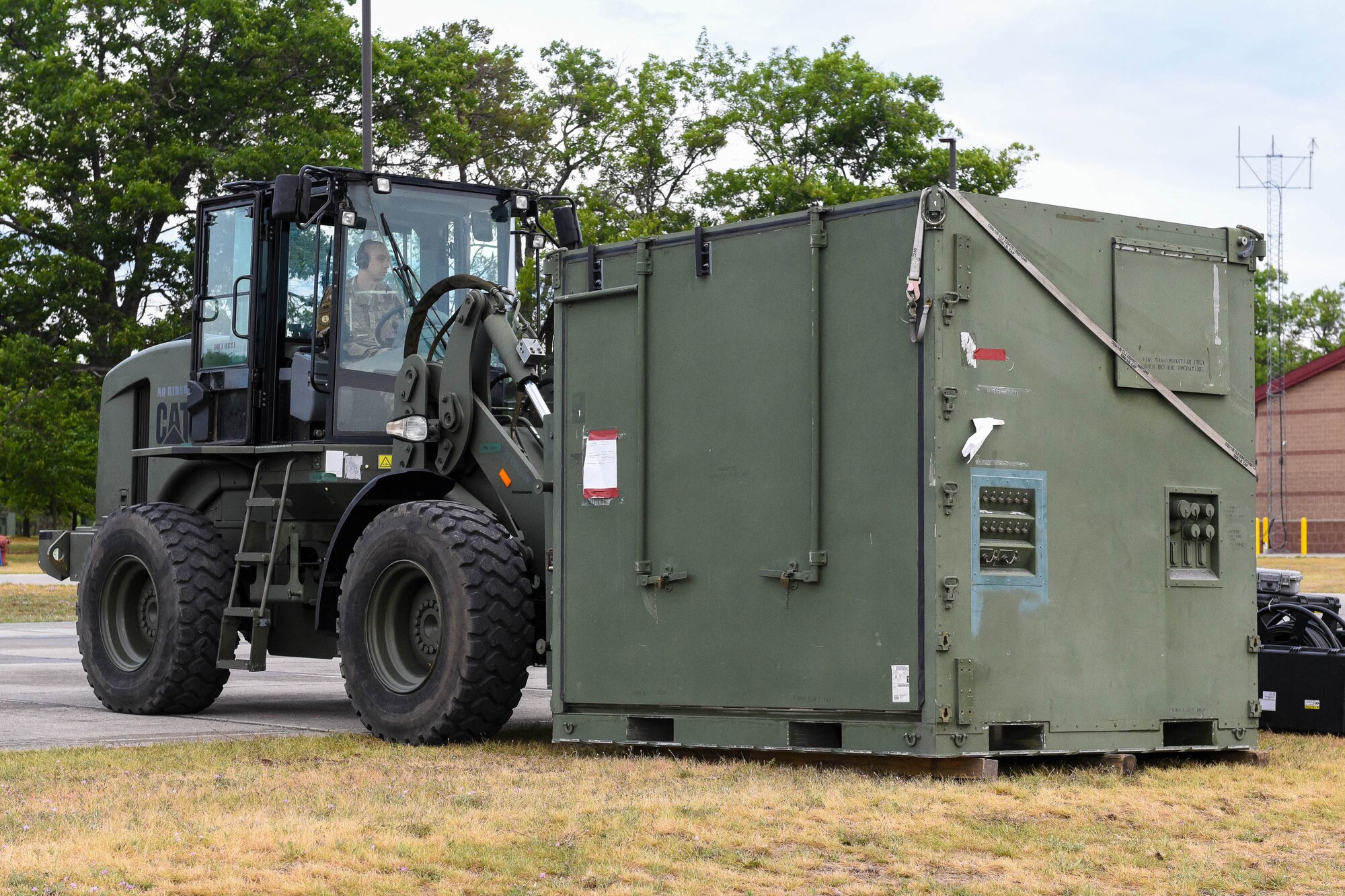 The 123rd CRG worked in conjunction with the U.S. Army’s 690th Rapid Port Opening Element to operate a Joint Task Force-Port Opening during the exercise. The objective of the JTF-PO is to establish a complete air logistics hub and surface distribution network. (U.S. Air National Guard photo by Maj. Allison Stephens)