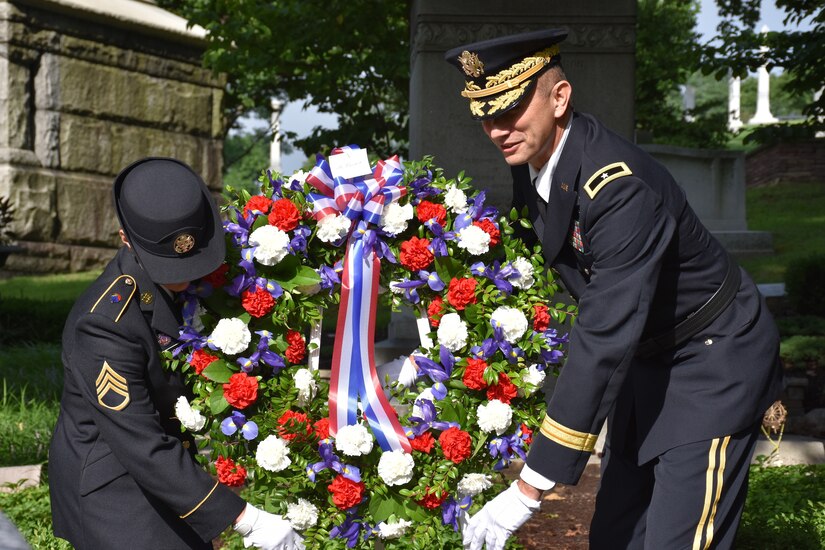 Wreath laying ceremony for President Benjamin Harrison at Crown Hill Cemetery, in Indianapolis, on Aug. 18, to commemorate the Hoosier President’s 185th birthday. (US Army photo by Catherine Carroll)