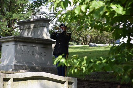 Wreath laying ceremony for President Benjamin Harrison at Crown Hill Cemetery, in Indianapolis, on Aug. 18, to commemorate the Hoosier President’s 185th birthday. (US Army photo by Catherine Carroll)
