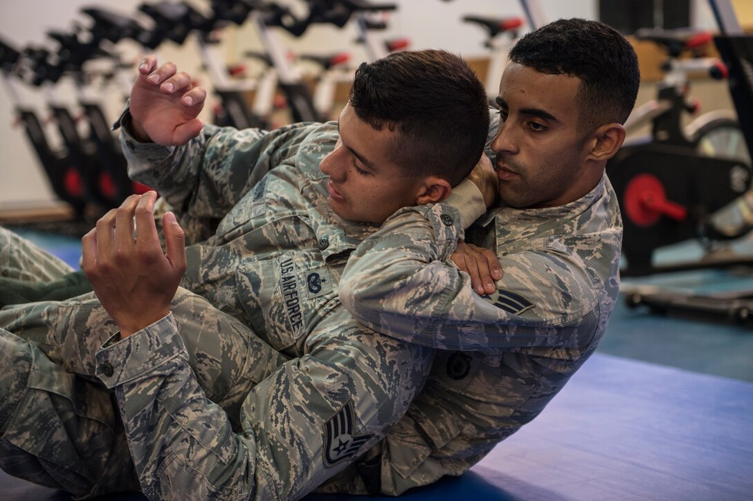 Airmen practice combatives