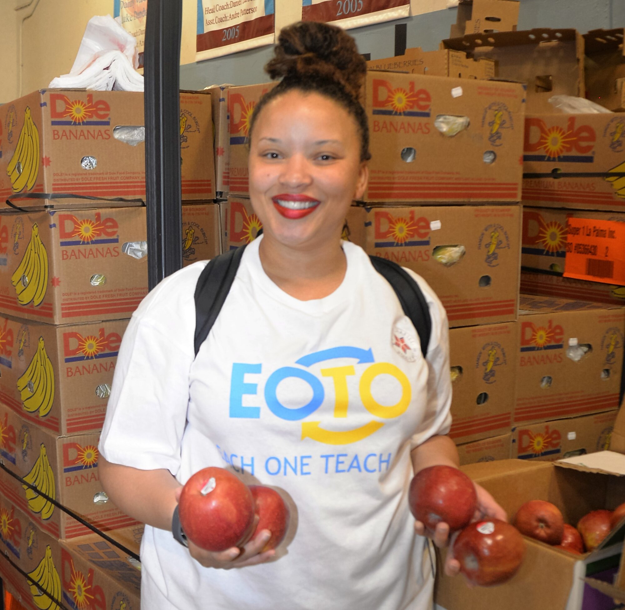 SMC Volunteers at Feed LA