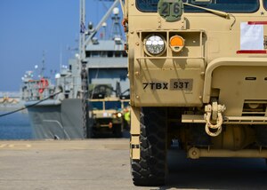 The 597th Transportation Brigade and 7th Trans. Bde. (Expeditionary) conducted a Joint Task Force Port Opening familiarization training at Joint Base Langley-Eustis, Va., Aug. 17, 2018.