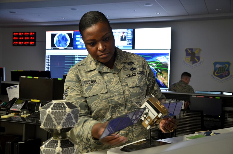 Breaking The Stem Mold One Woman At A Time Nellis Air Force Base News