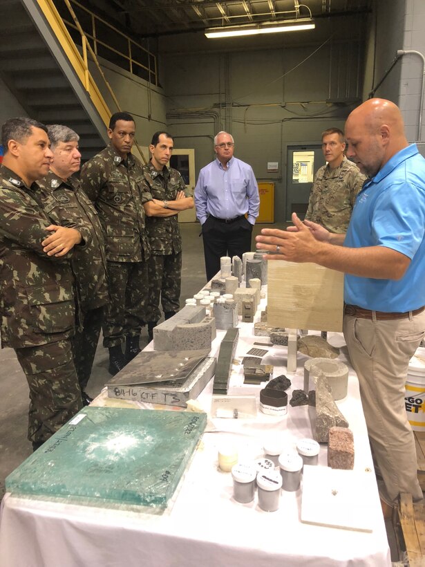 Brazilian Army Chief of Engineering tours Vicksburg campus