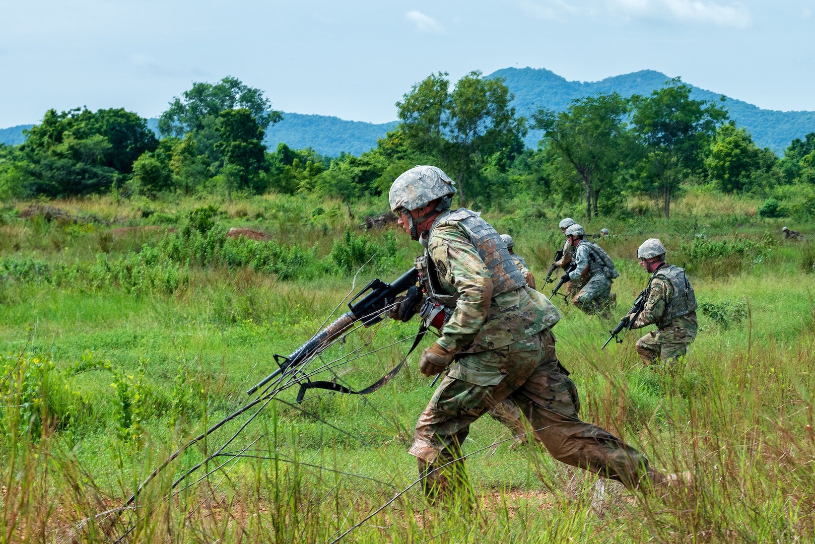 Idaho Army National Guard and Montana Army National Guard Soldiers from the 116th Cavalry Brigade Combat Team conduct a live-fire exercise with Royal Thai Army Soldiers at the Cavalry Center in Thailand’s Saraburi province Aug. 28, 2018, the final Hanuman Guardian 2018 training event for infantry Soldiers from both forces. Hanuman Guardian 2018, Aug. 20 – 30, builds capabilities of both armies while increasing the interoperability of U.S. and Thailand forces, longtime allies. More than 150 U.S. Army and 350 Army National Guard Soldiers and 350 Royal Thai Army Soldiers are participating in the training exercise.