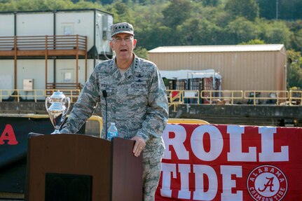 U.S. Air Force Gen. John E. Hyten, commander of U.S. Strategic Command (USSTRATCOM), delivers remarks during the 2017 Omaha Submarine Ballistic Missile Trophy presentation which was awarded to the Ohio-class ballistic missile submarine USS Alabama (SSBN 731). The Omaha Trophy, sponsored by Omaha's Strategic Command Consultation Committee, is awarded annually to four outstanding units that represent USSTRATCOM's mission areas, their role in global operations and USSTRATCOM's continued emphasis on strategic deterrence.