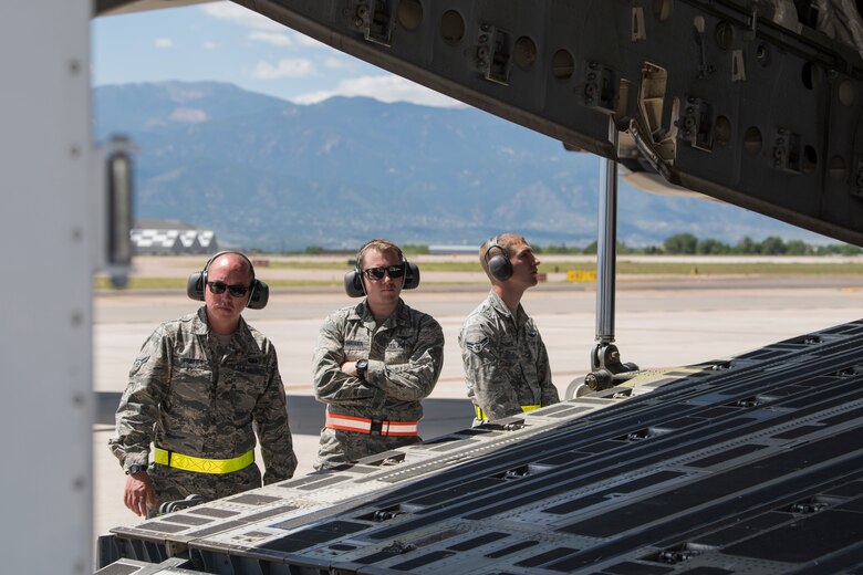 4th SOPS mobile team deploys support space 50th Space Wing