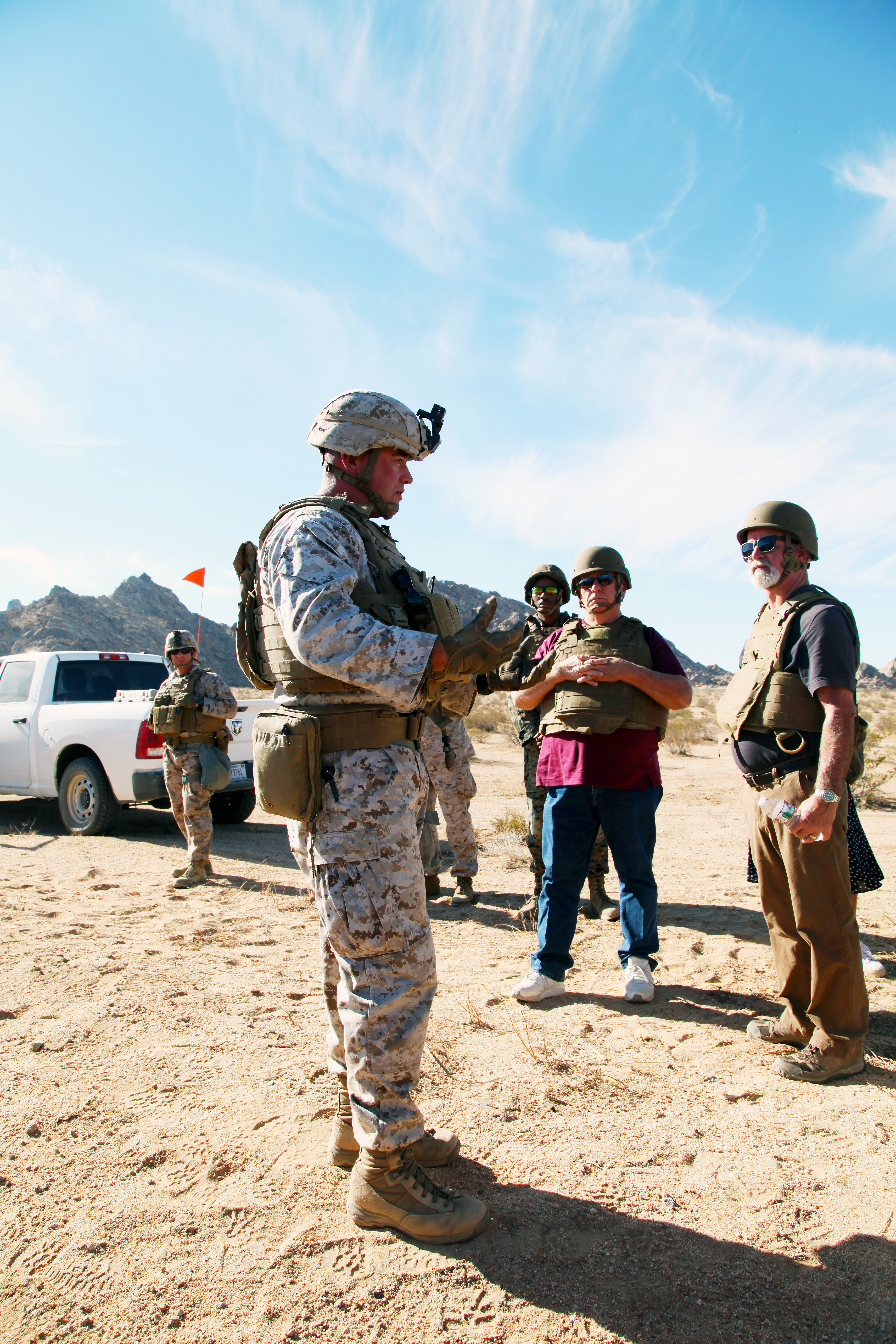 Marines conduct livefire training exercise in Johnson Valley > Marine