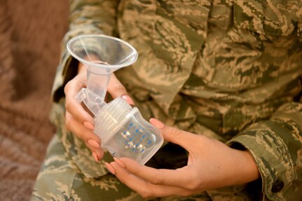An Airman assembles a breastfeeding pump in a breastfeeding room at Joint Base Charleston, S.C., Aug. 29, 2018.