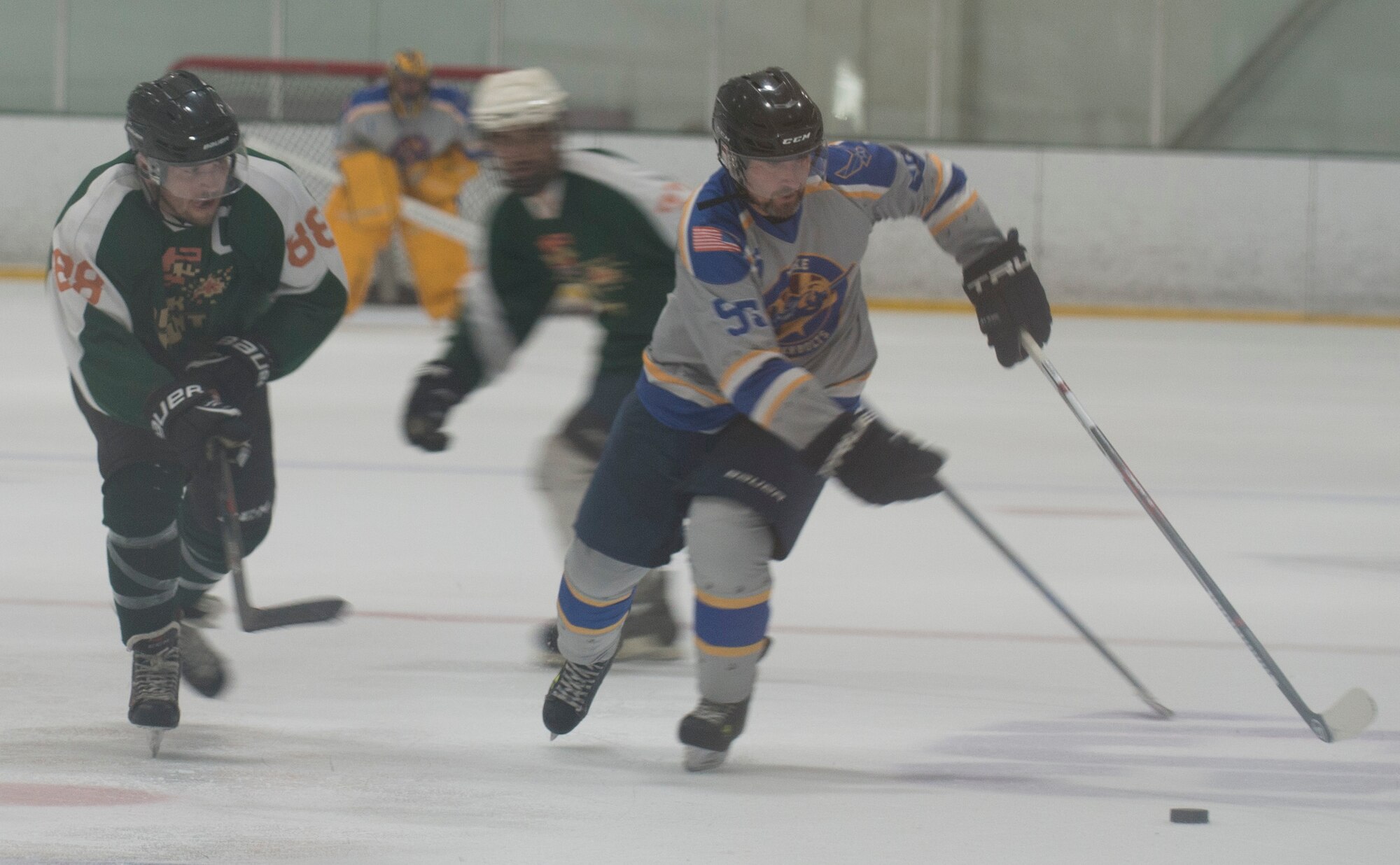 Luke hockey club competes in division championship game