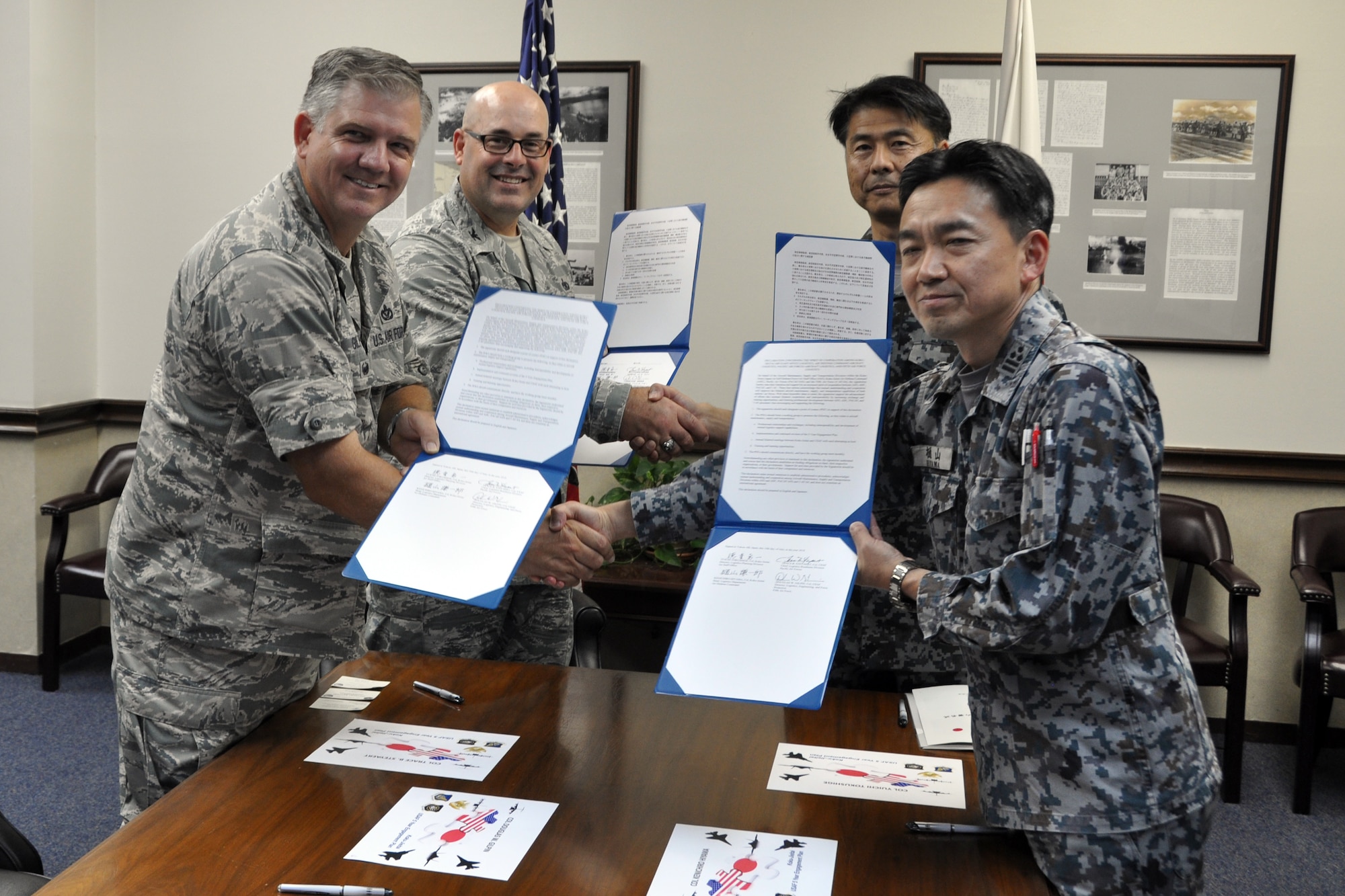 USAF, Koku Jieitai sign declaration of spirit of cooperation