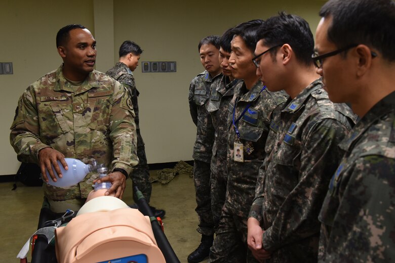 Gimhae Hospital Hosts First Us South Korea Trauma Training U S Air Force Article Display
