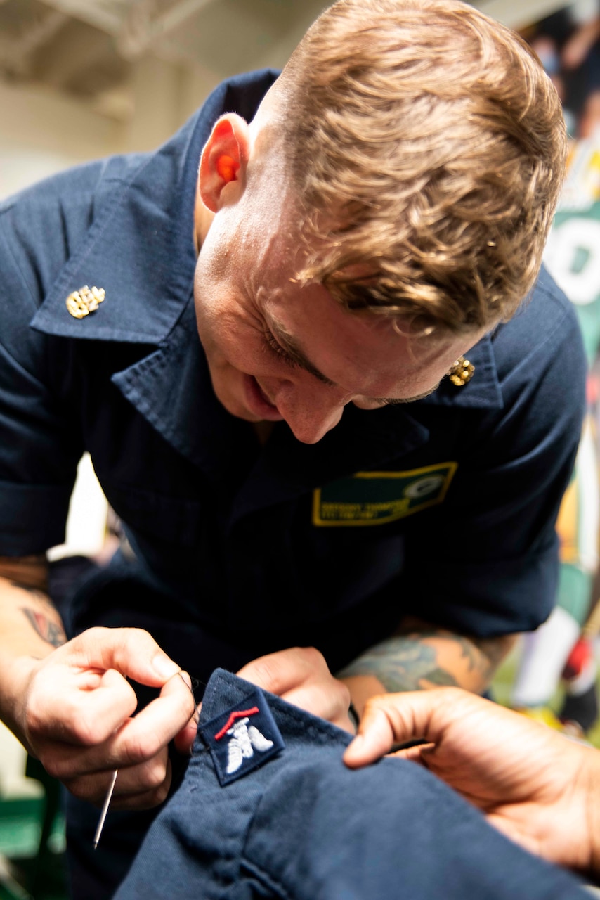 USS Green Bay celebrates classic Navy tradition