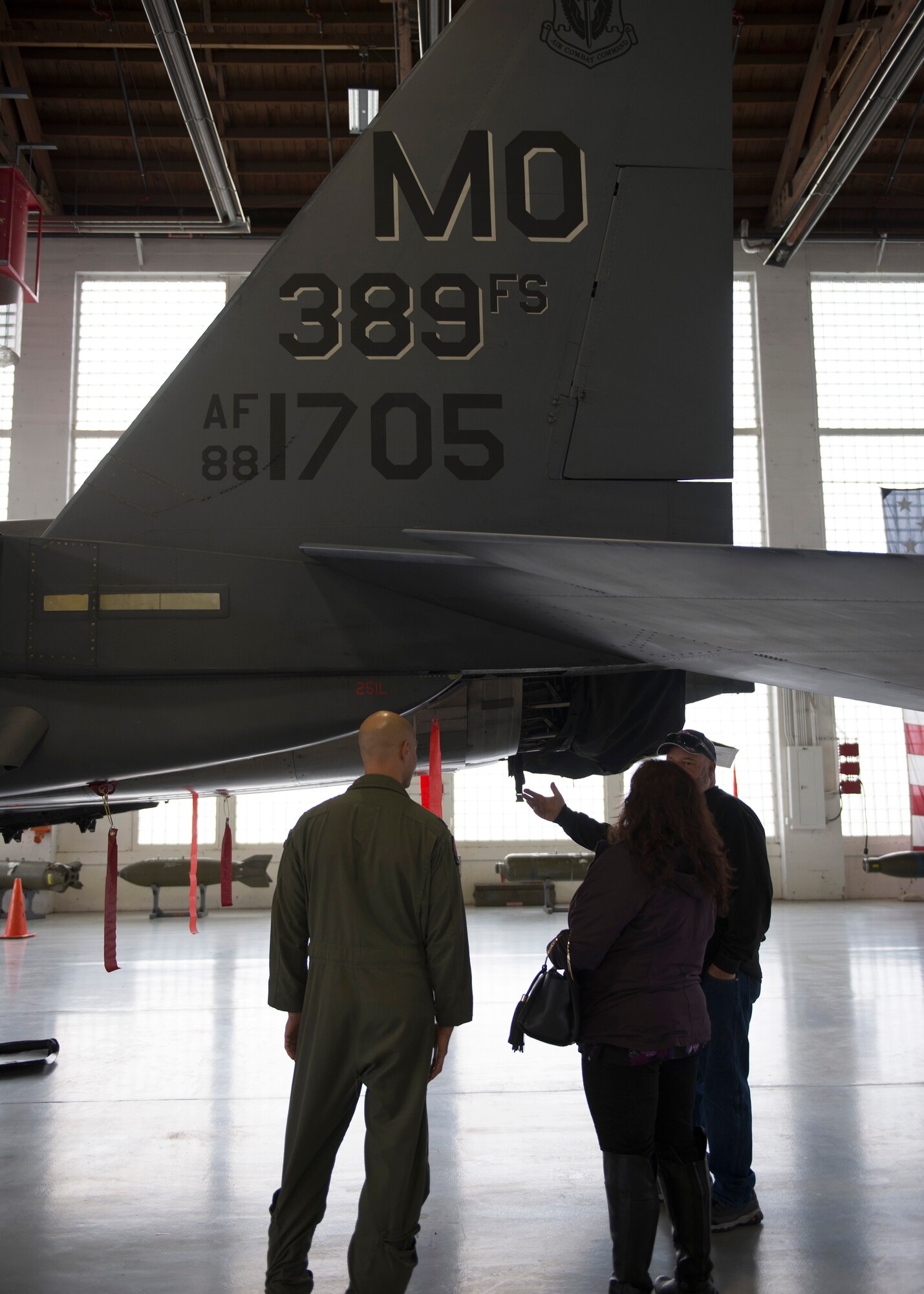 Airmen speaking with civic leaders at Mountain Home Air Force Base, Idaho, Nov. 28, 2018.