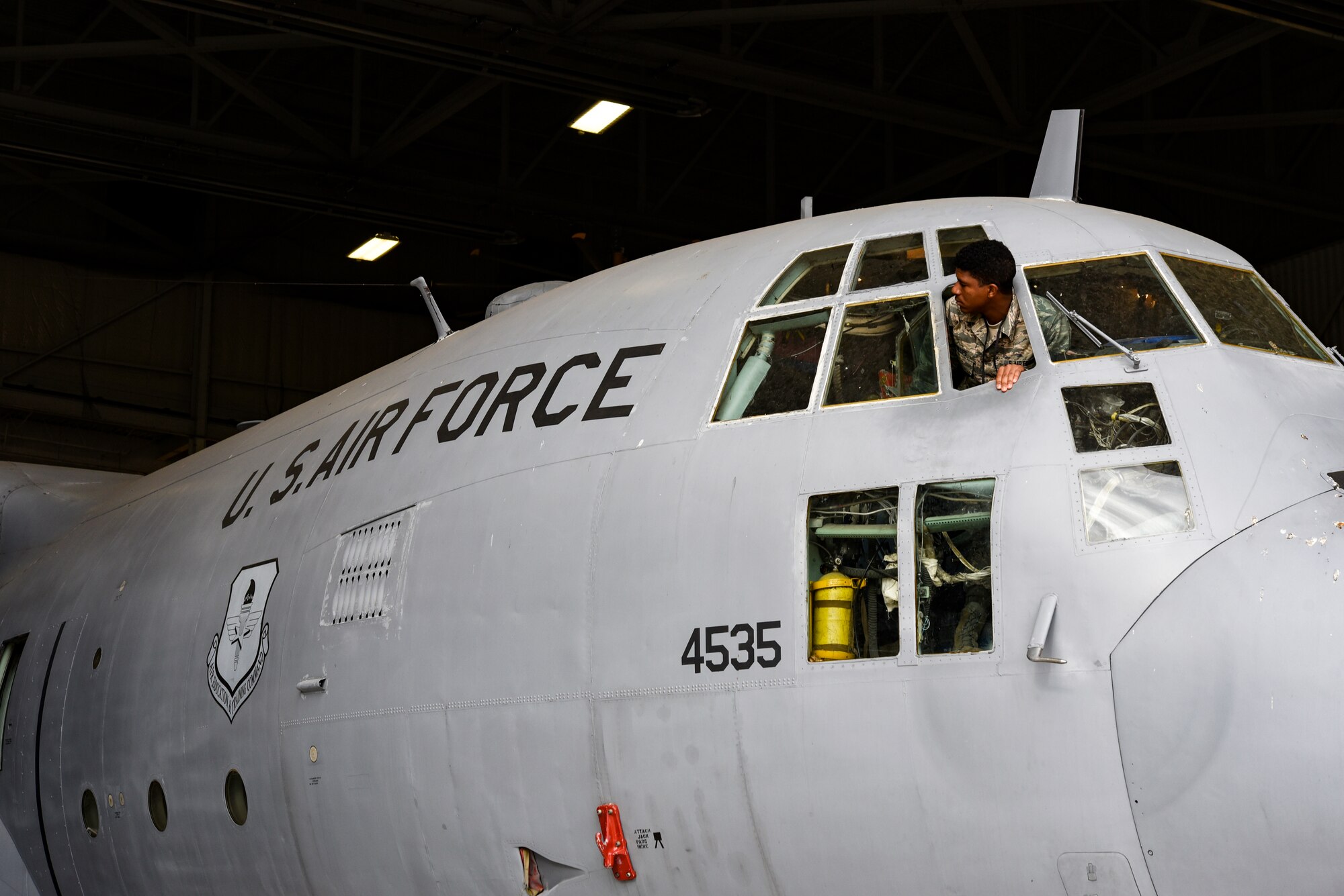 Sheppard Airmen work on electrical and environmental systems