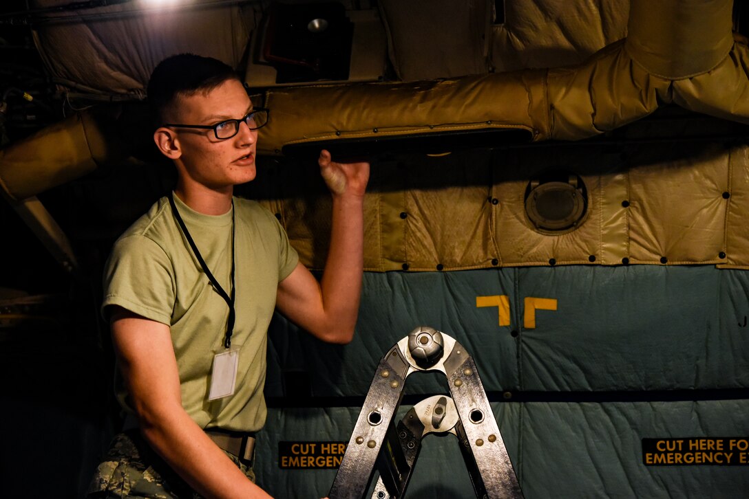Sheppard Airmen work on electrical and environmental systems