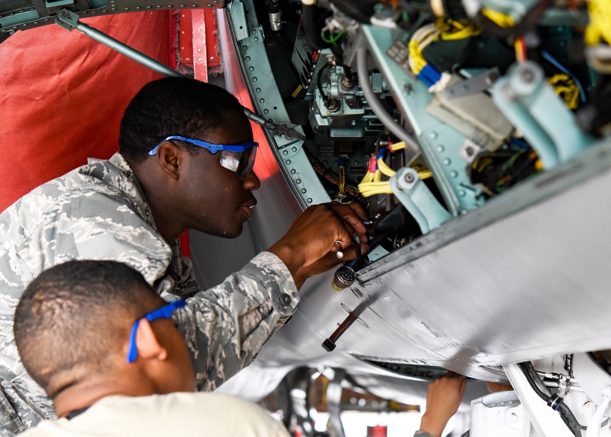 Sheppard Airmen work on electrical and environmental systems