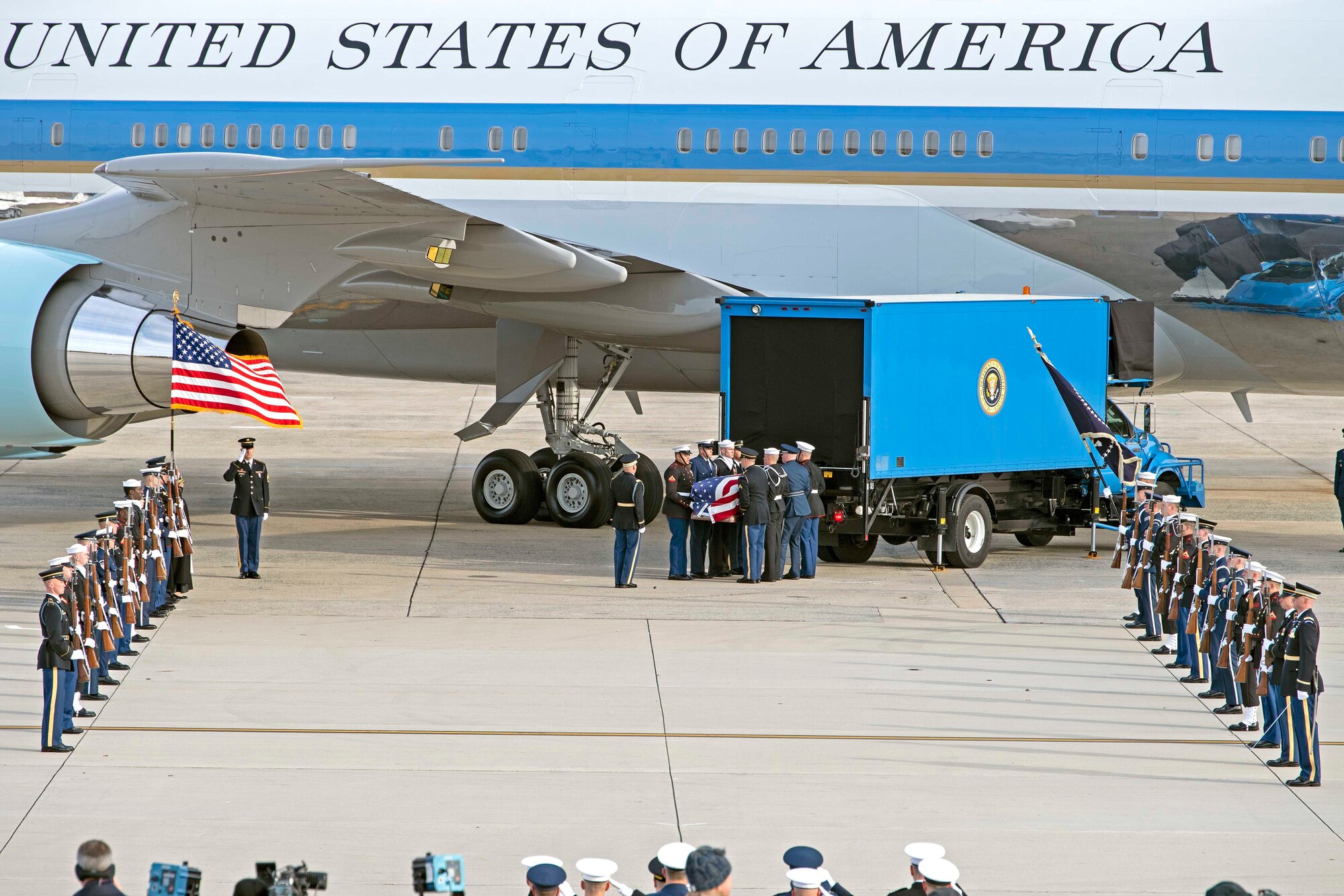 U.S. service members with the Ceremonial Honor Guard carry the casket of George H.W. Bush, the 41st President of the United States, at Joint Base Andrews, Md., Dec. 5, 2018.