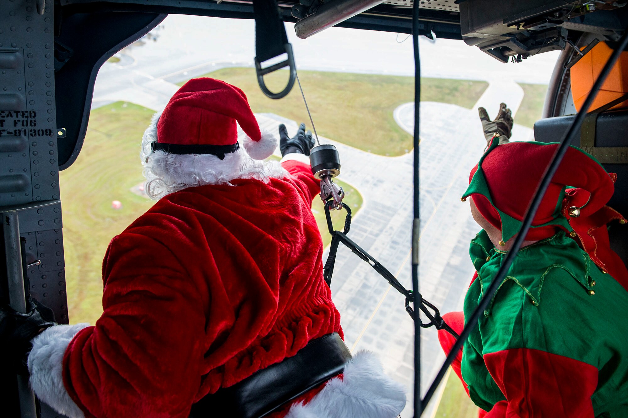 Moody gets into the holiday spirit Moody Air Force Base Article Display