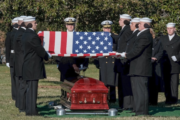 181207-D-UX415-0119.jpg