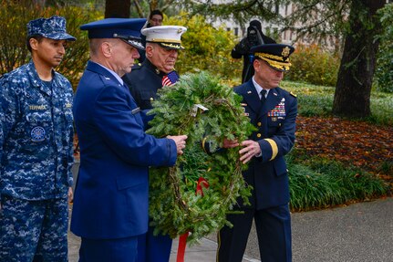 U.S. Army Brig. Gen. Brad Owens, director of joint staff for the South Carolina National Guard, and U.S. Air Force Brig. Gen. Scott Lambe, assistant adjutant general for air, South Carolina National Guard, place a wreath at the South Carolina Armed Forces Memorial at the South Carolina State House, Dec. 10, 2018.  The wreath is placed to honor the service men and women who served in the Armed Forces and made the ultimate sacrifice.