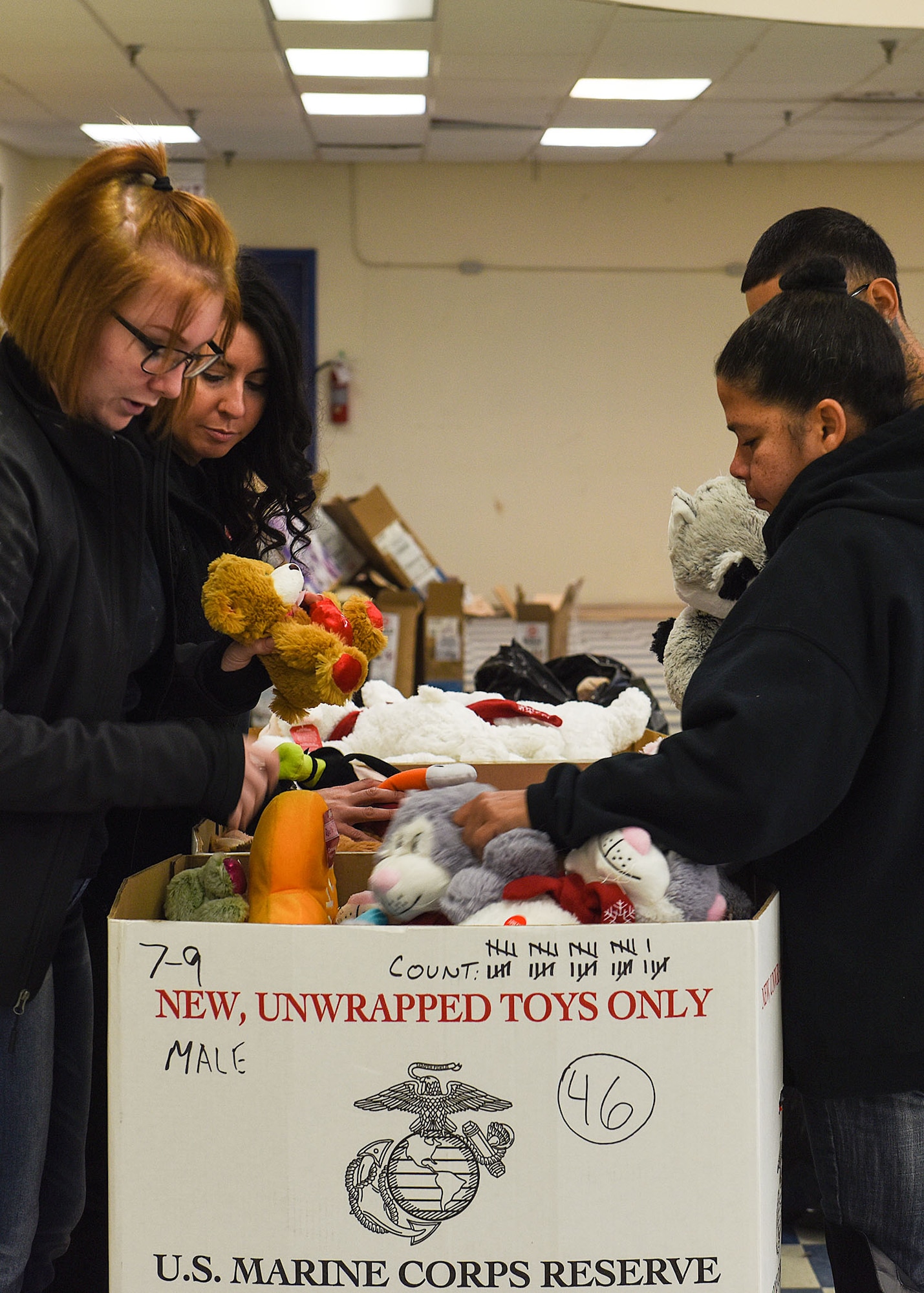 Dyess Marines, Airmen bring cheer with Toys for Tots