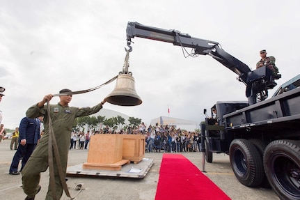 U.S. Indo-Pacific Commander Admiral Davidson Visits Manila