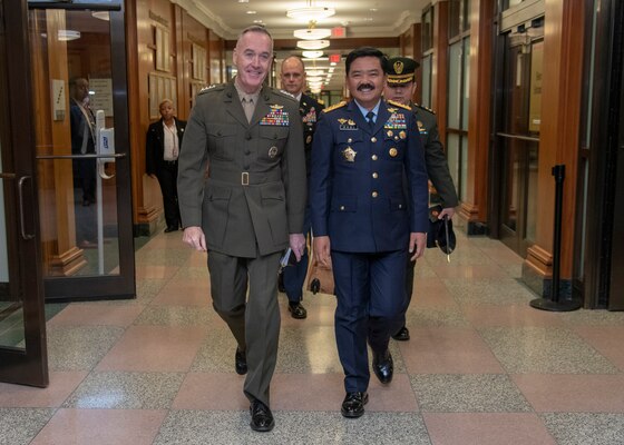 Marine Corps Gen. Joe Dunford, chairman of the Joint Chiefs of Staff, hosts his Indonesian counterpart Air Chief Marshall Hadi Tjahjanto, Commander of the Indonesian National Armed Forces, at the Pentagon, Dec. 11, 2018.